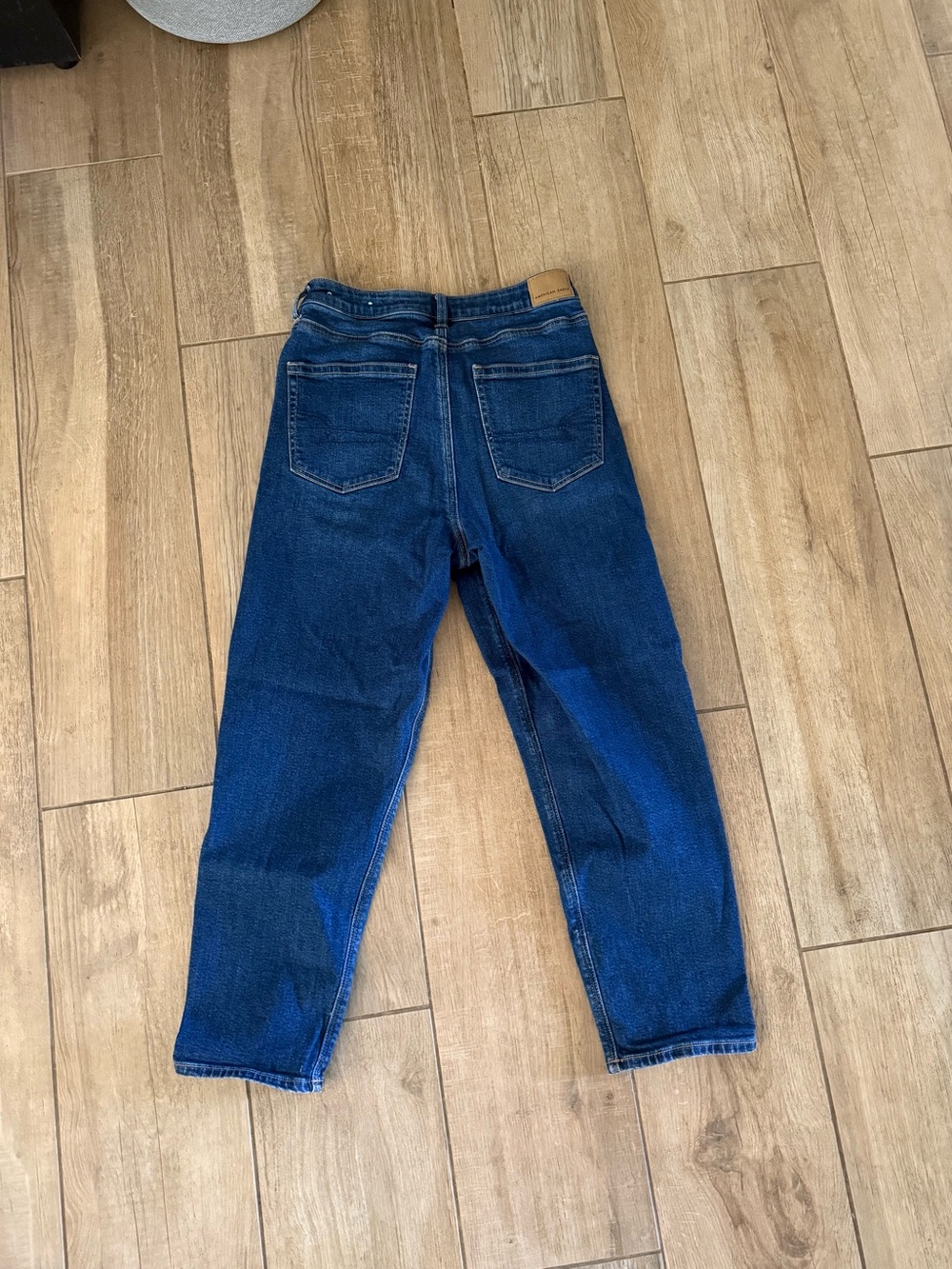 American Eagle Outfitters women’s Indigo Straight Jeans - Picture 3 of 8